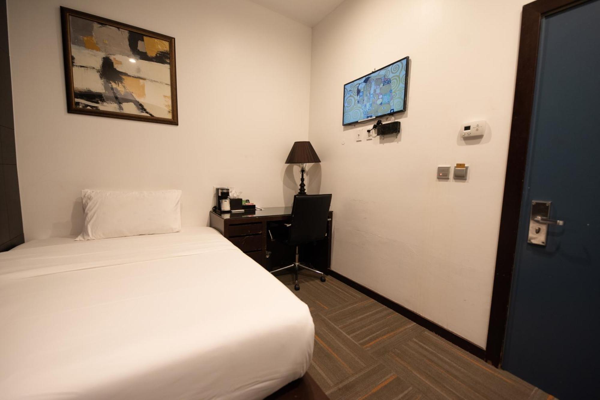 The One Boutique Hotel New York Exterior photo