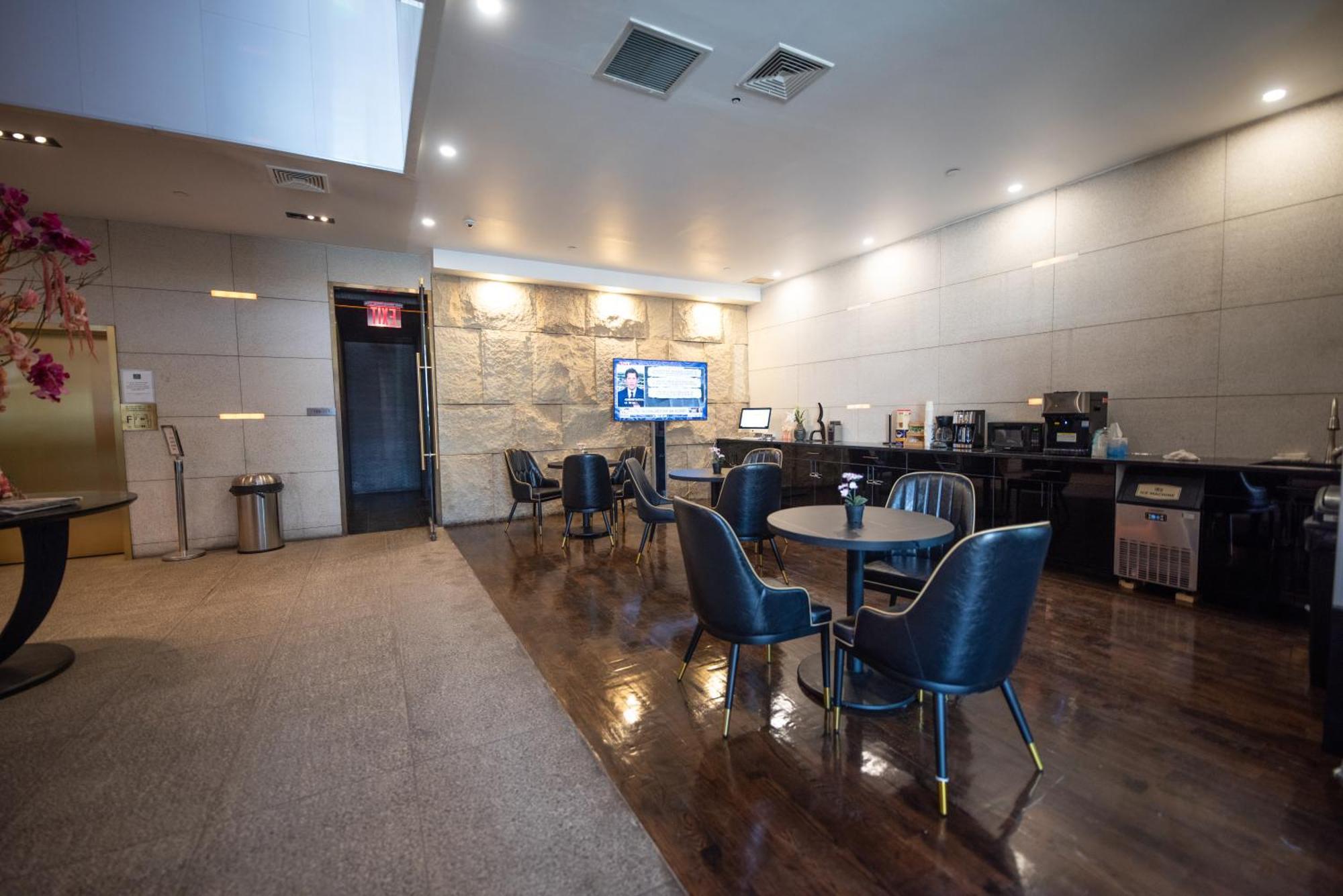 The One Boutique Hotel New York Exterior photo