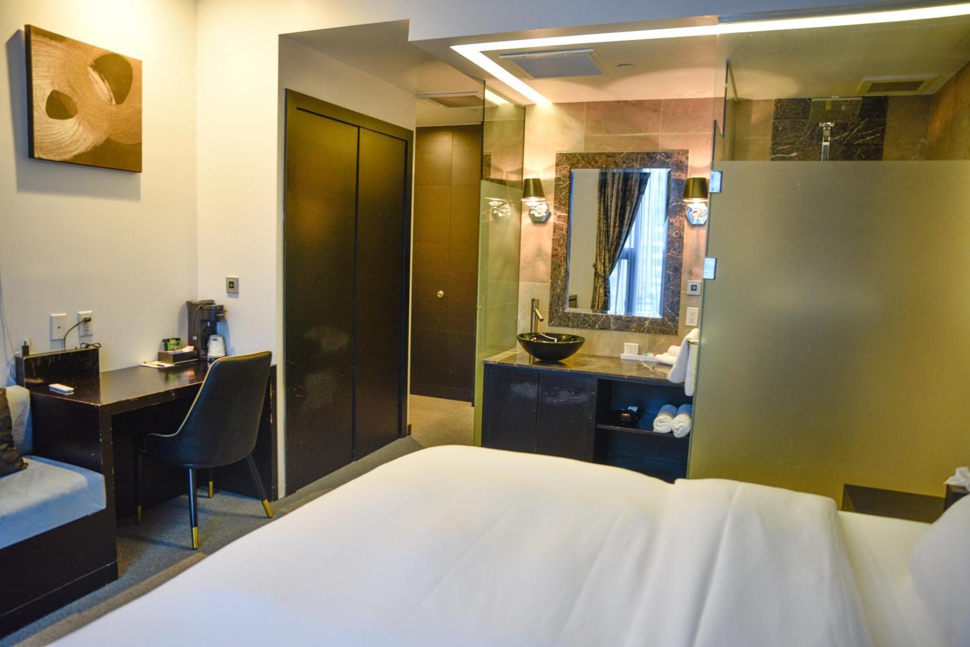 The One Boutique Hotel New York Exterior photo